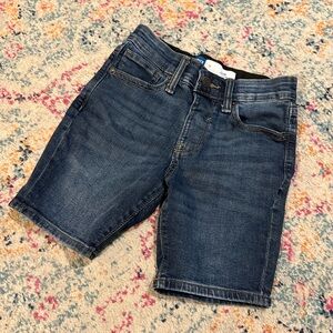 Boys old navy size 8 slim jean denim shorts dark wash